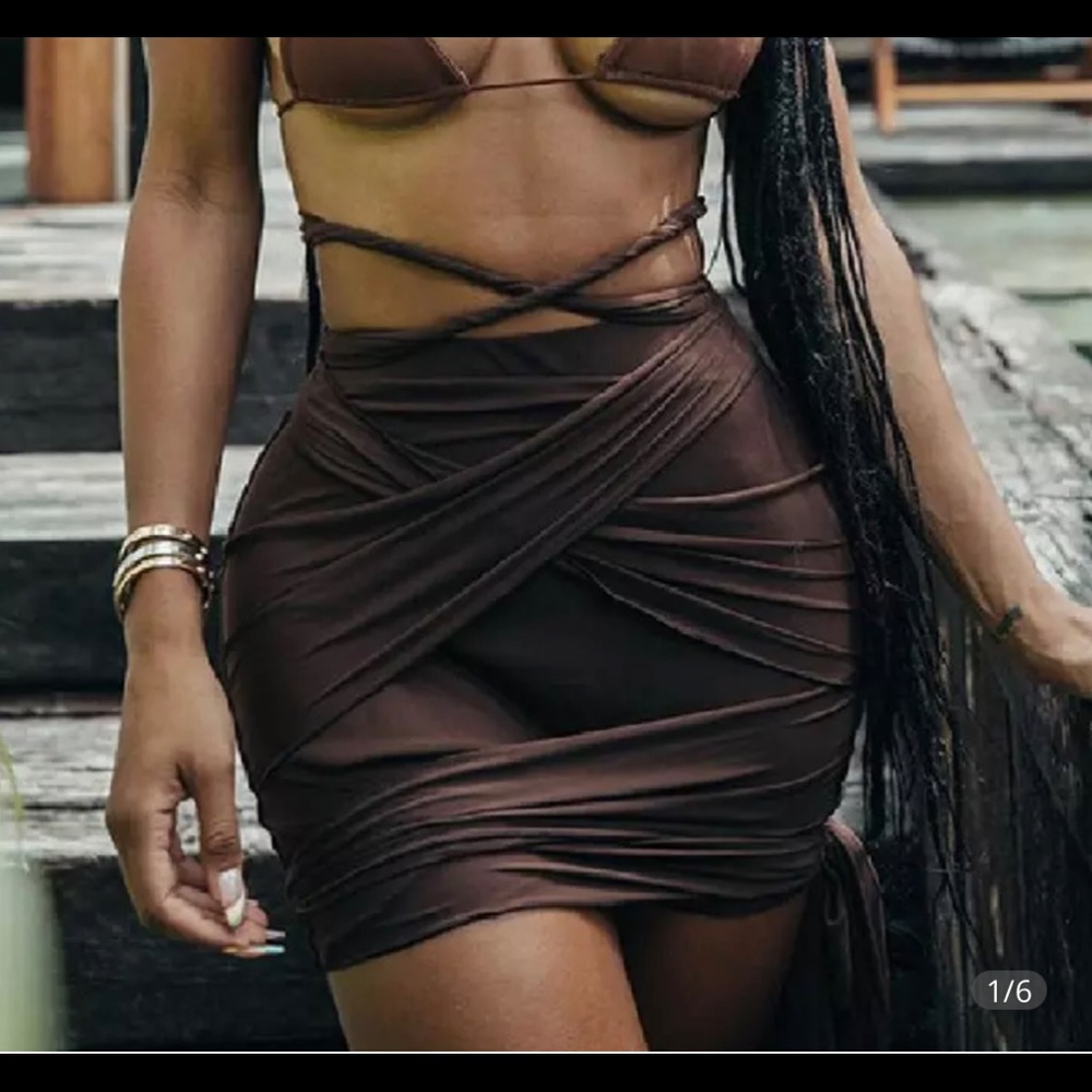 Brown tie up skirt